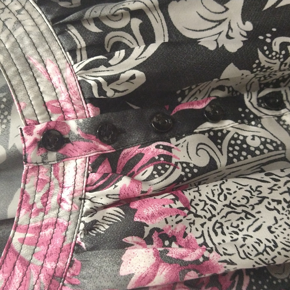 Dressbarn • floral 3/4 sleeve blouse - Picture 5 of 10
